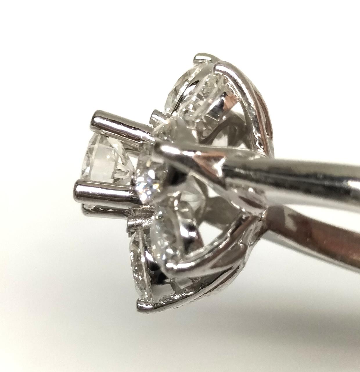 あらゆる角度から光を取込み輝きを放ちます