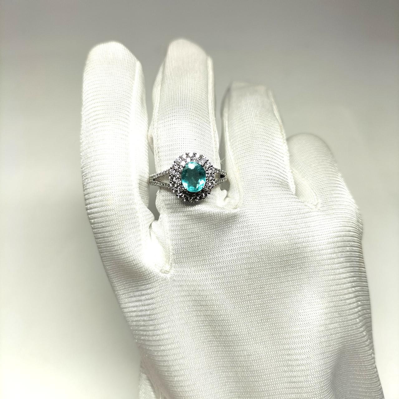 眺めているだけでうっとりと魅了するリング