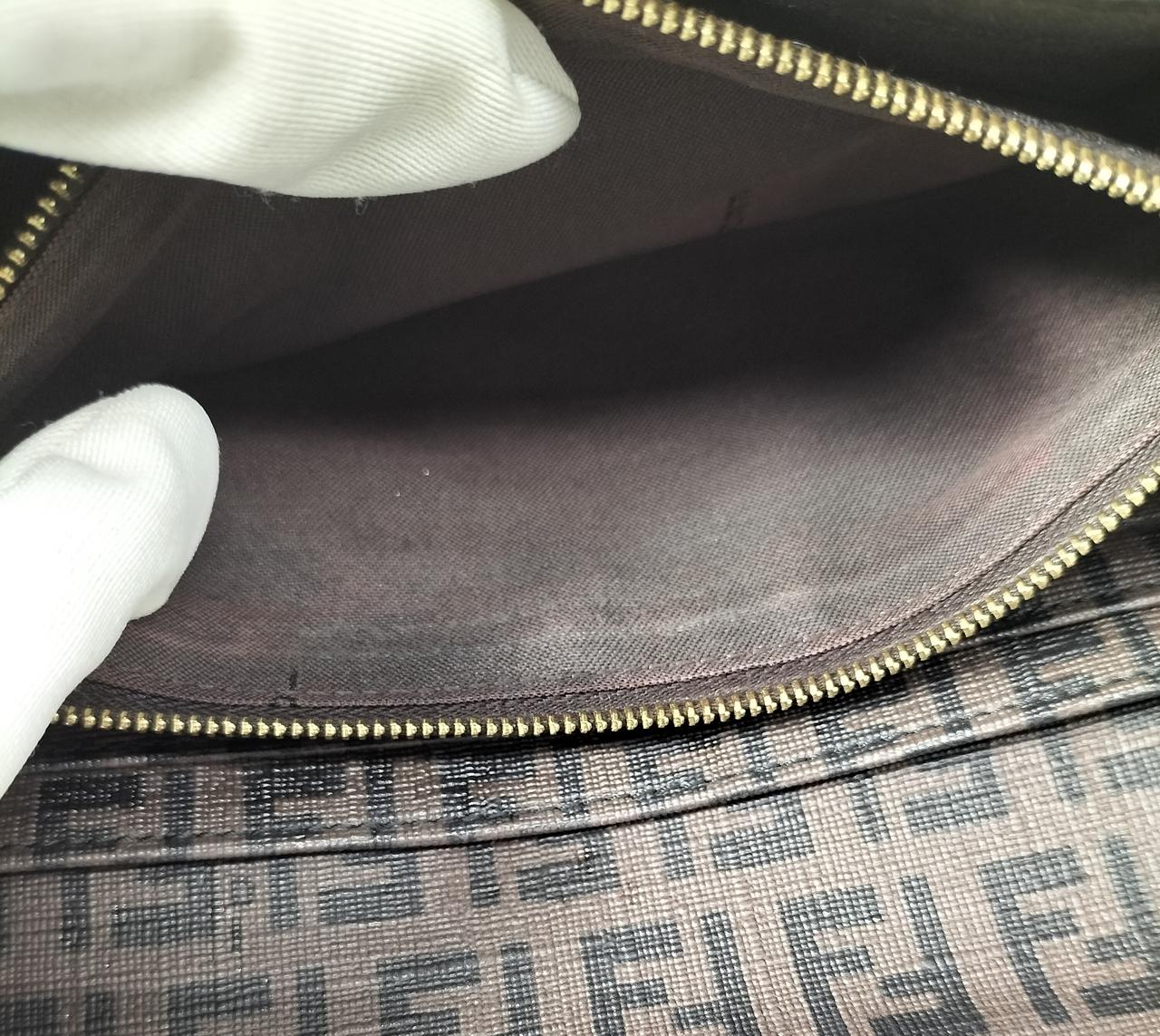 コインポケット汚れ有り