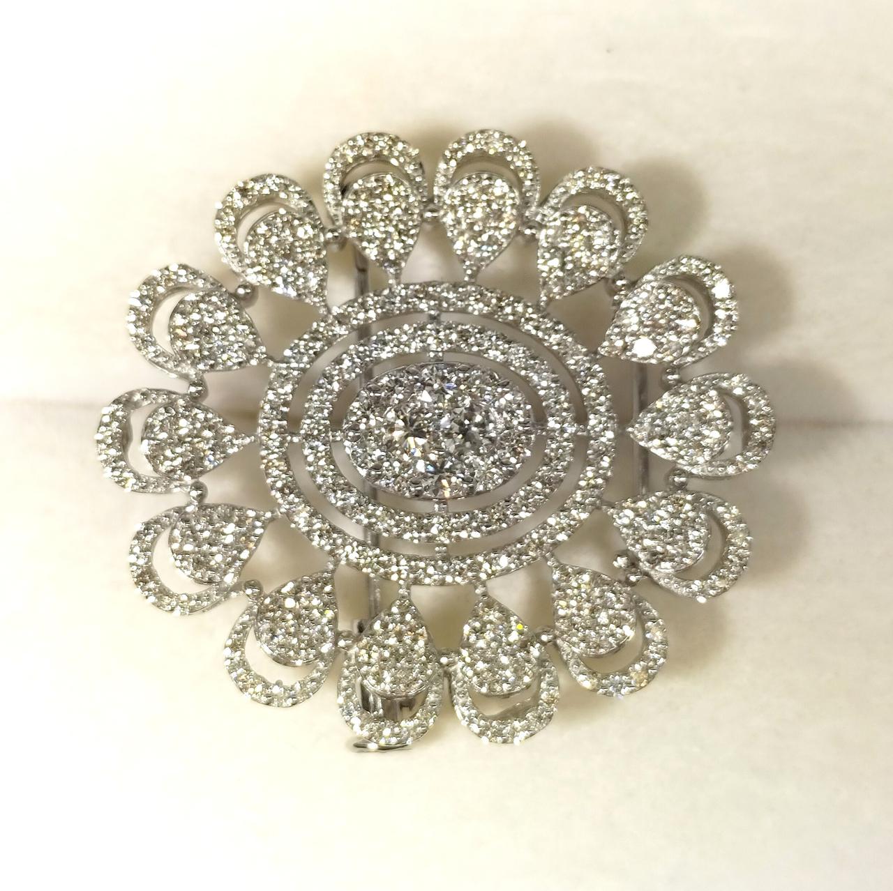 帯留めとしてもお使い頂けます