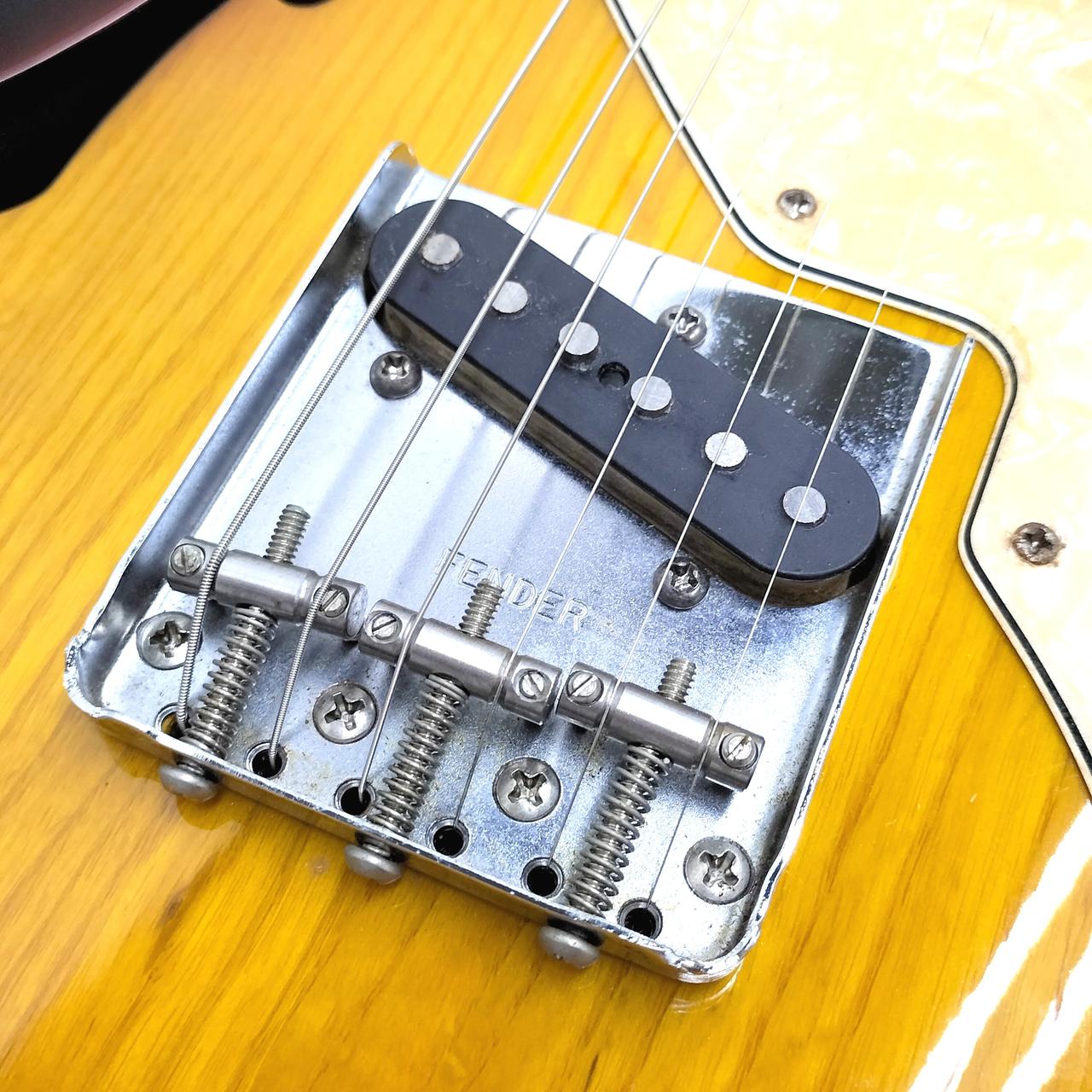 金属パーツ、錆び・くすみあり