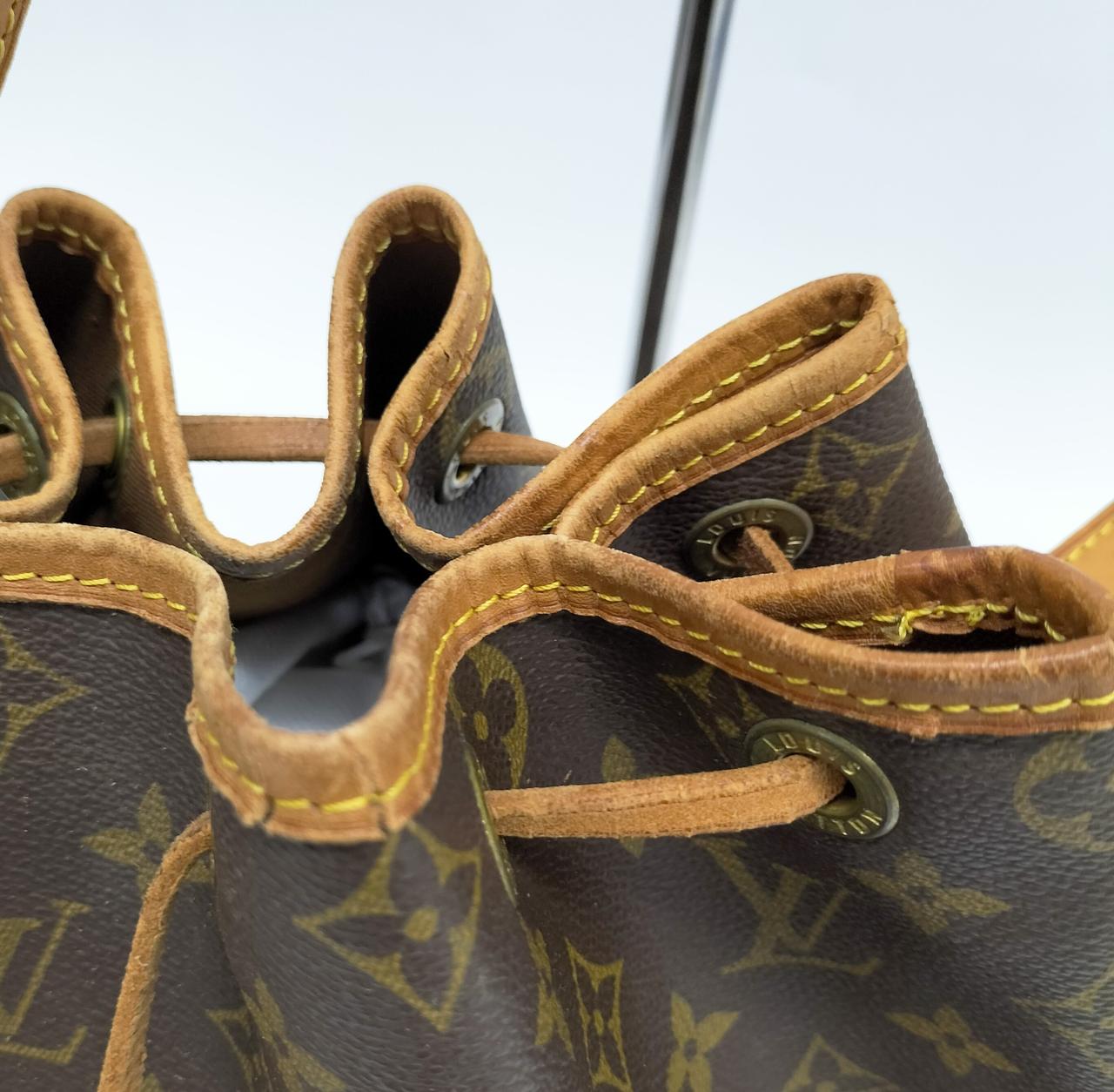 全体的レザーに劣化あり