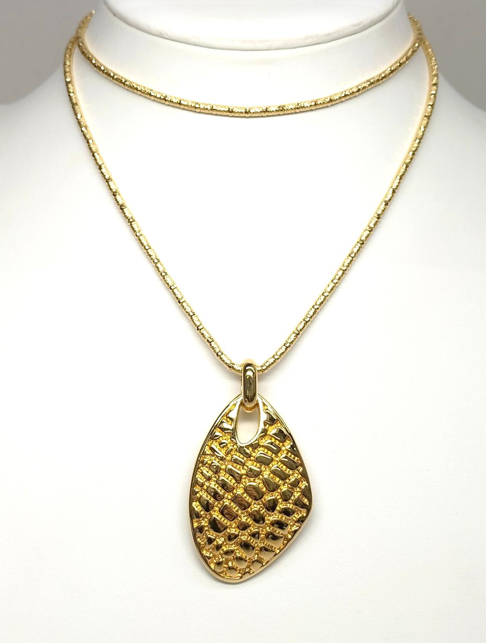 長さ調節できませんが2重でも素敵です