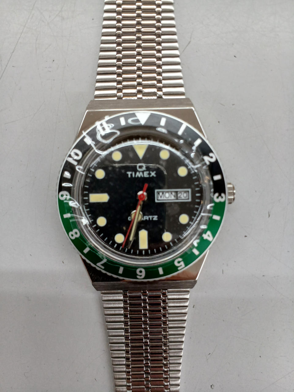 タイメックス(TIMEX)|Q TIMEX ブラック x グリーン|HARDOFFオフモール 