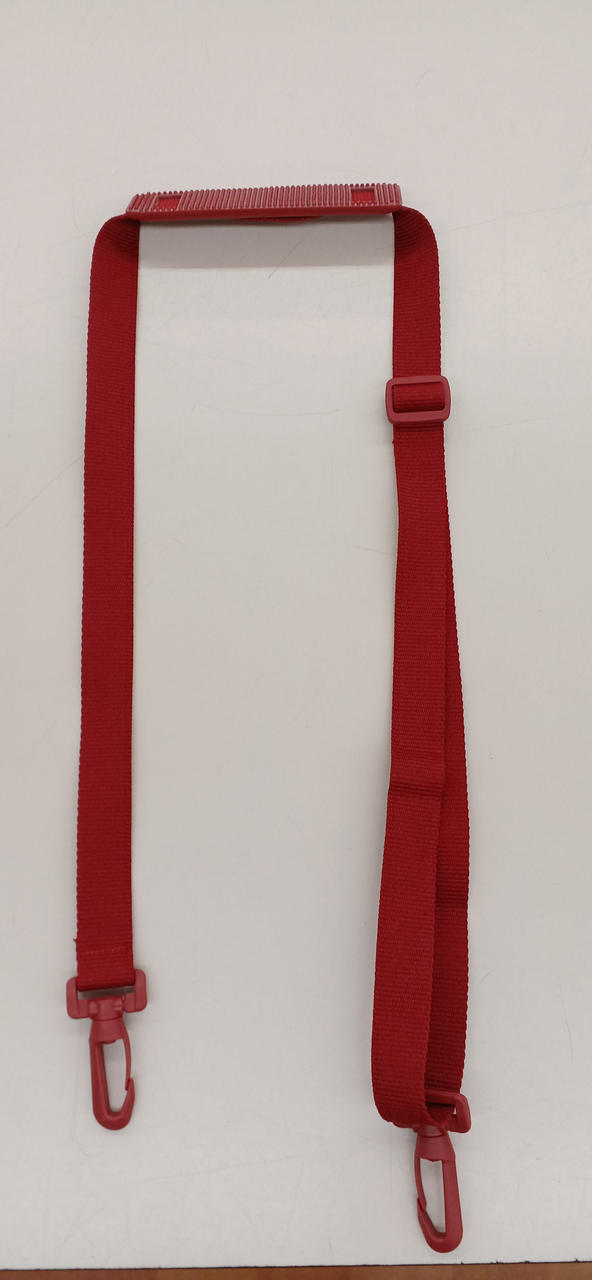 ショルダーストラップ付属しております。