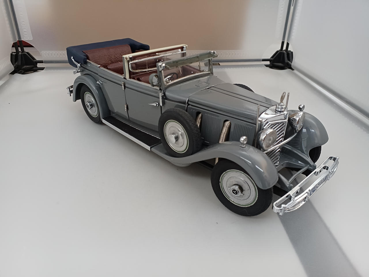 メルセデスベンツ TYP770 カブリオレ F 1931 ミニカー　モデルカー s-l400.jpg