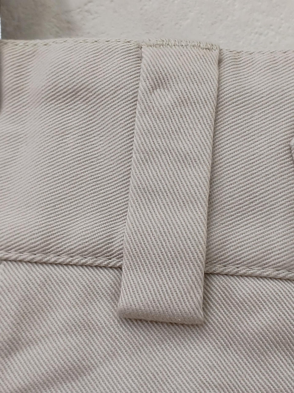 ハンガーの跡があります。