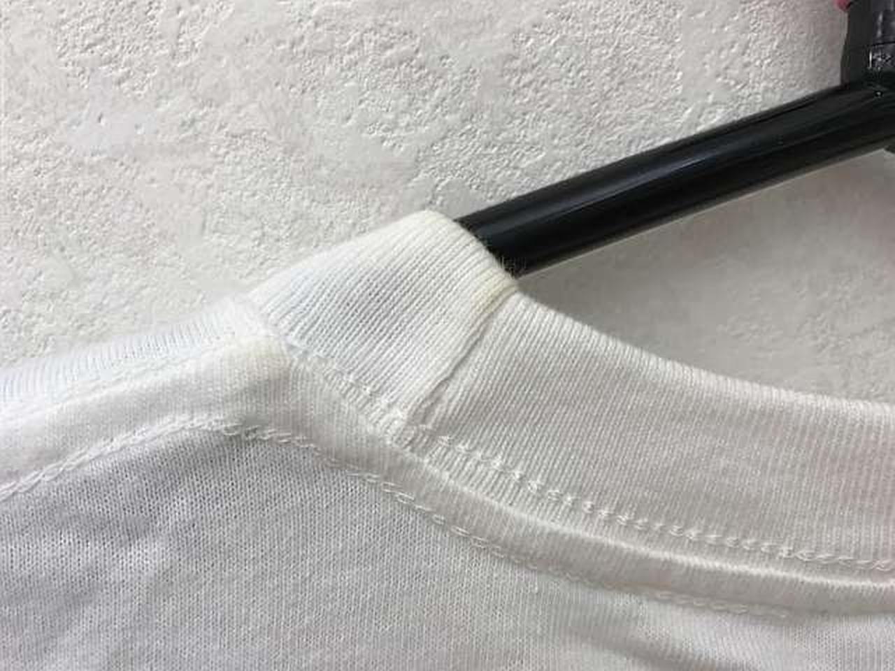 黄ばみあります。