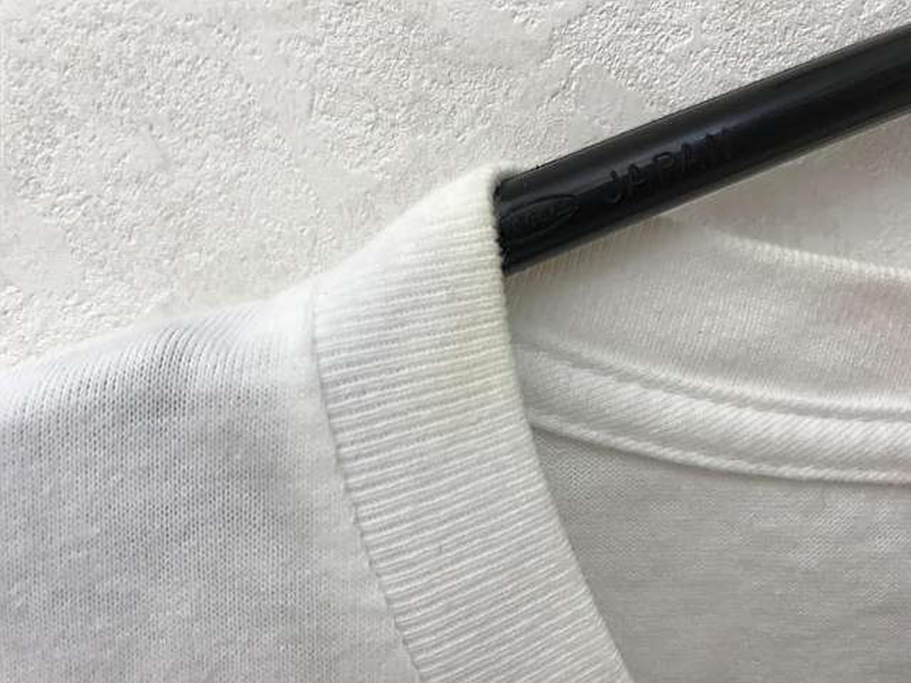 若干黄ばみございます。