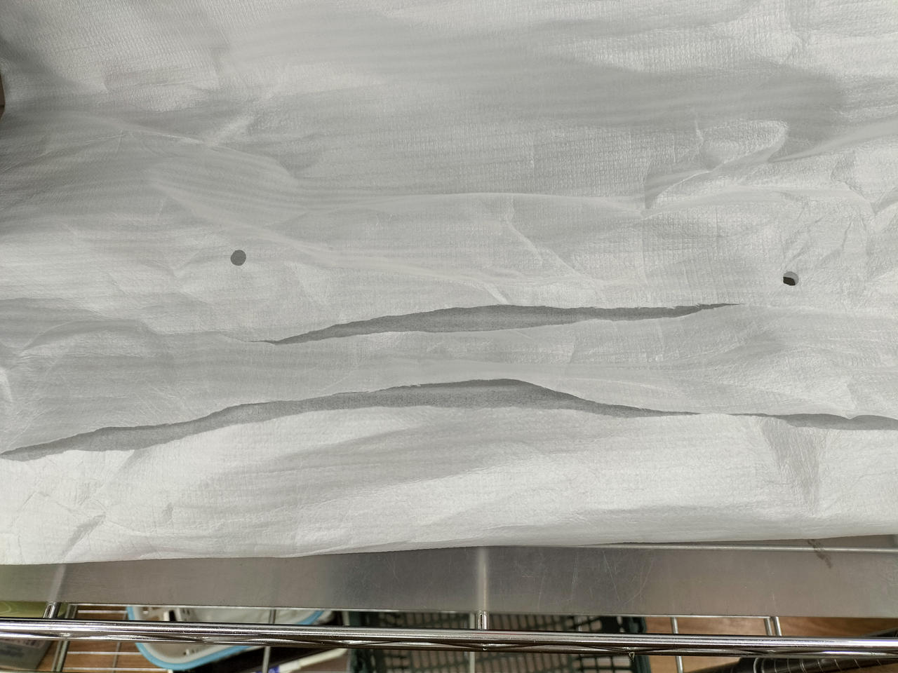 本体梱包用袋破れあり