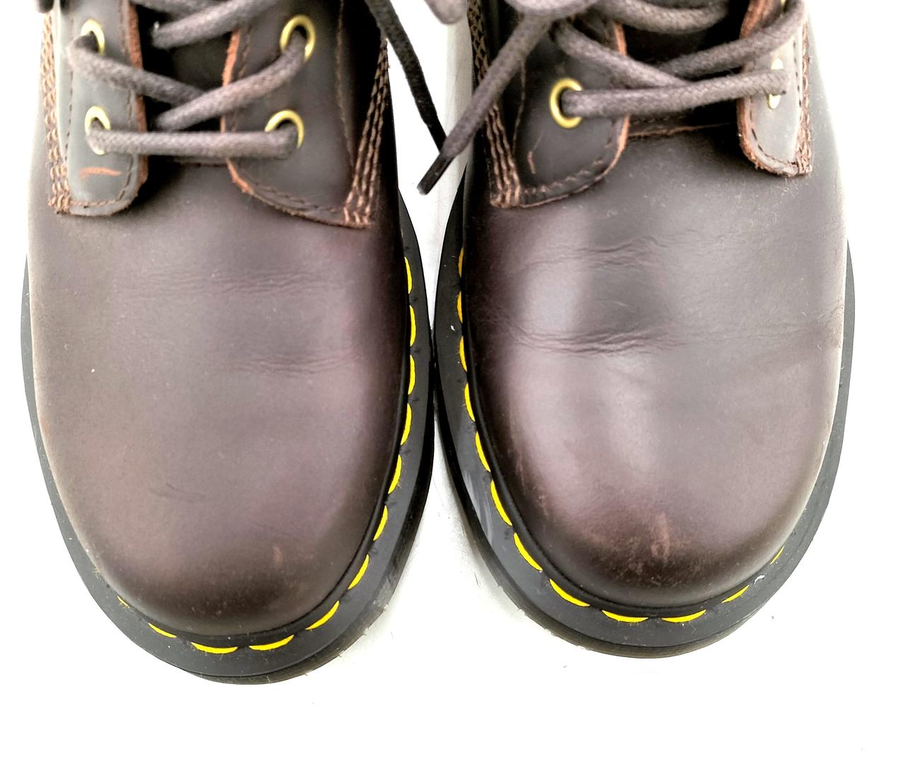 キズ、履き皺あり