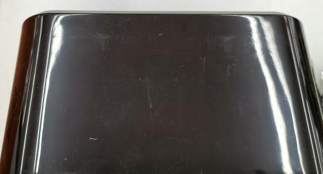 充電台スレ跡あり