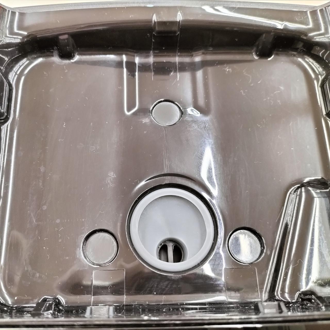 本体水垢汚れ、細かい傷あり