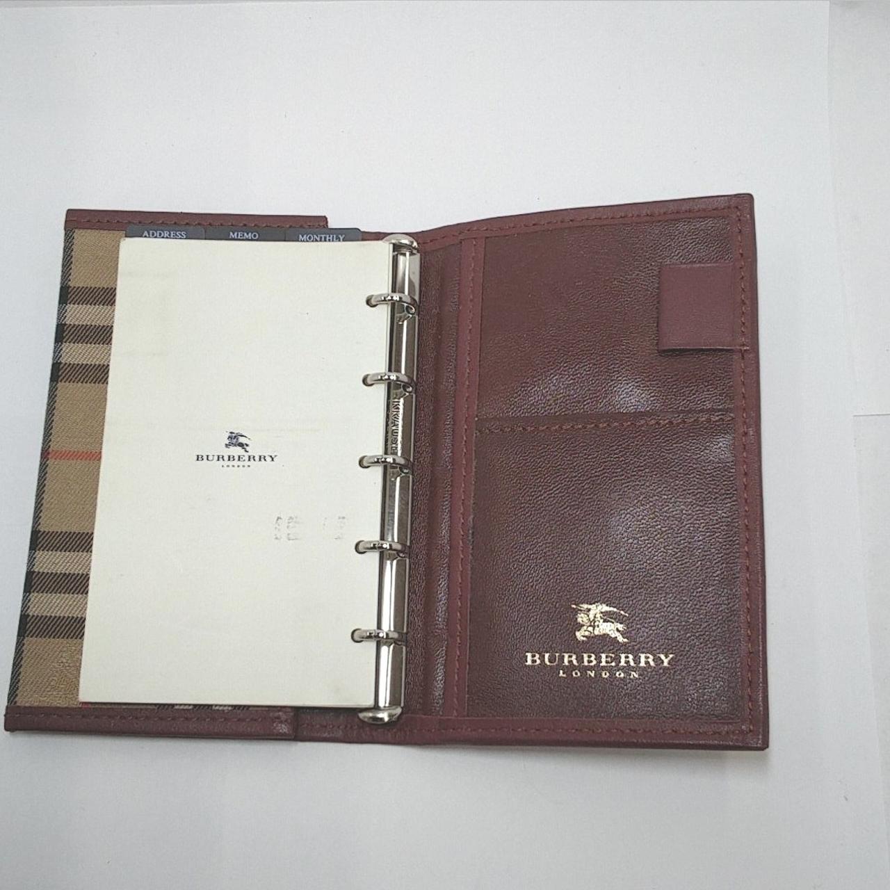 少し汚れがあります。