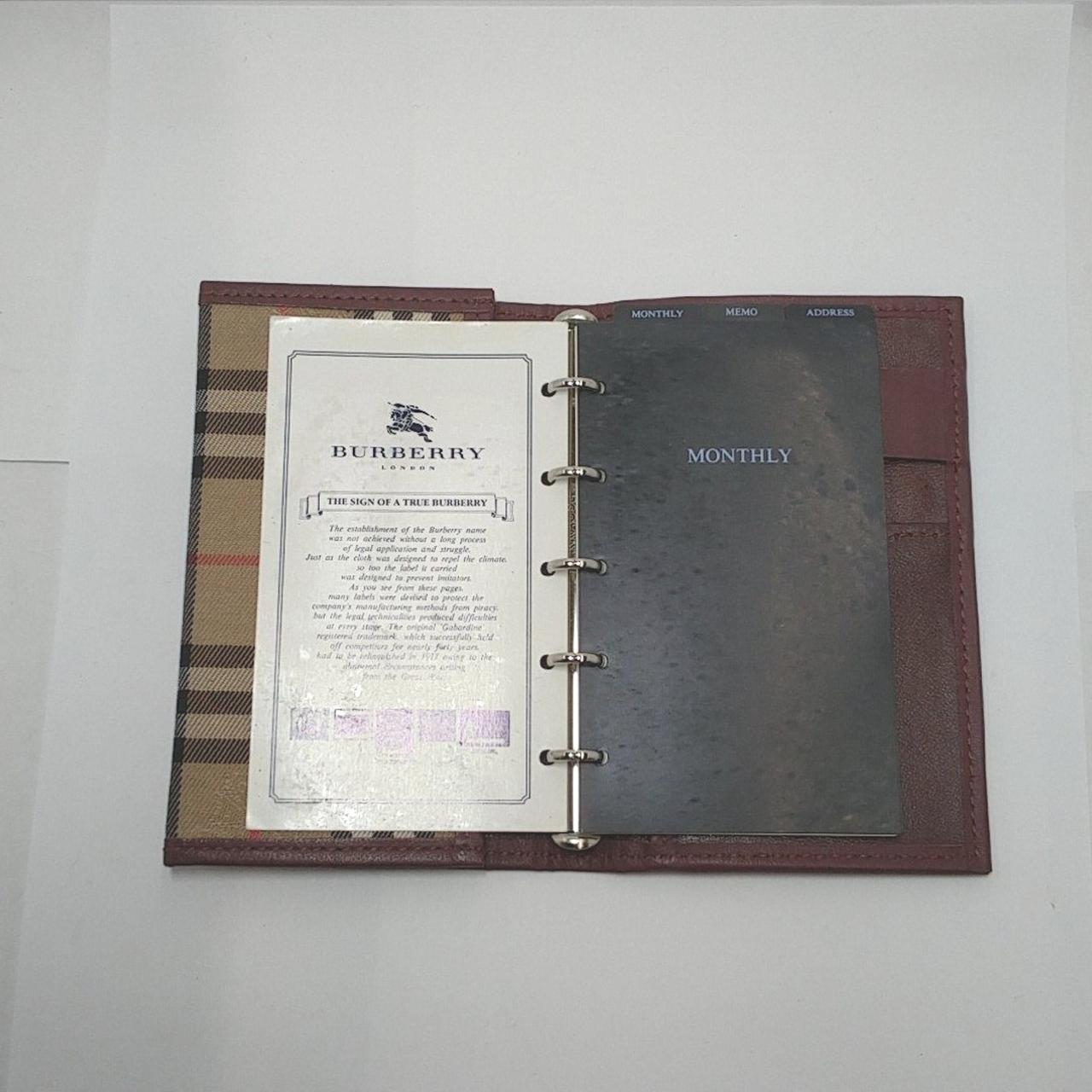 少し使用感あります。