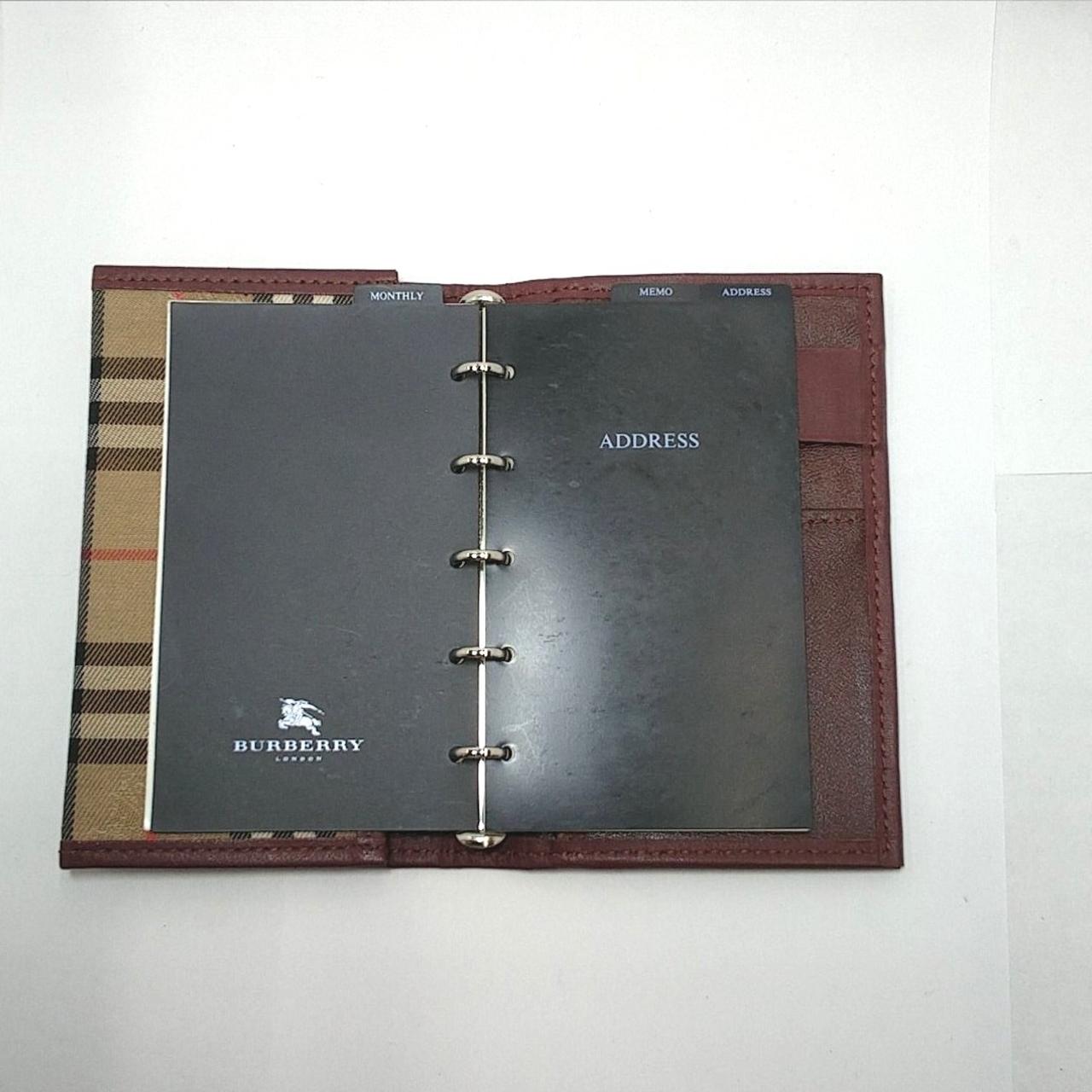 少し使用感あります。