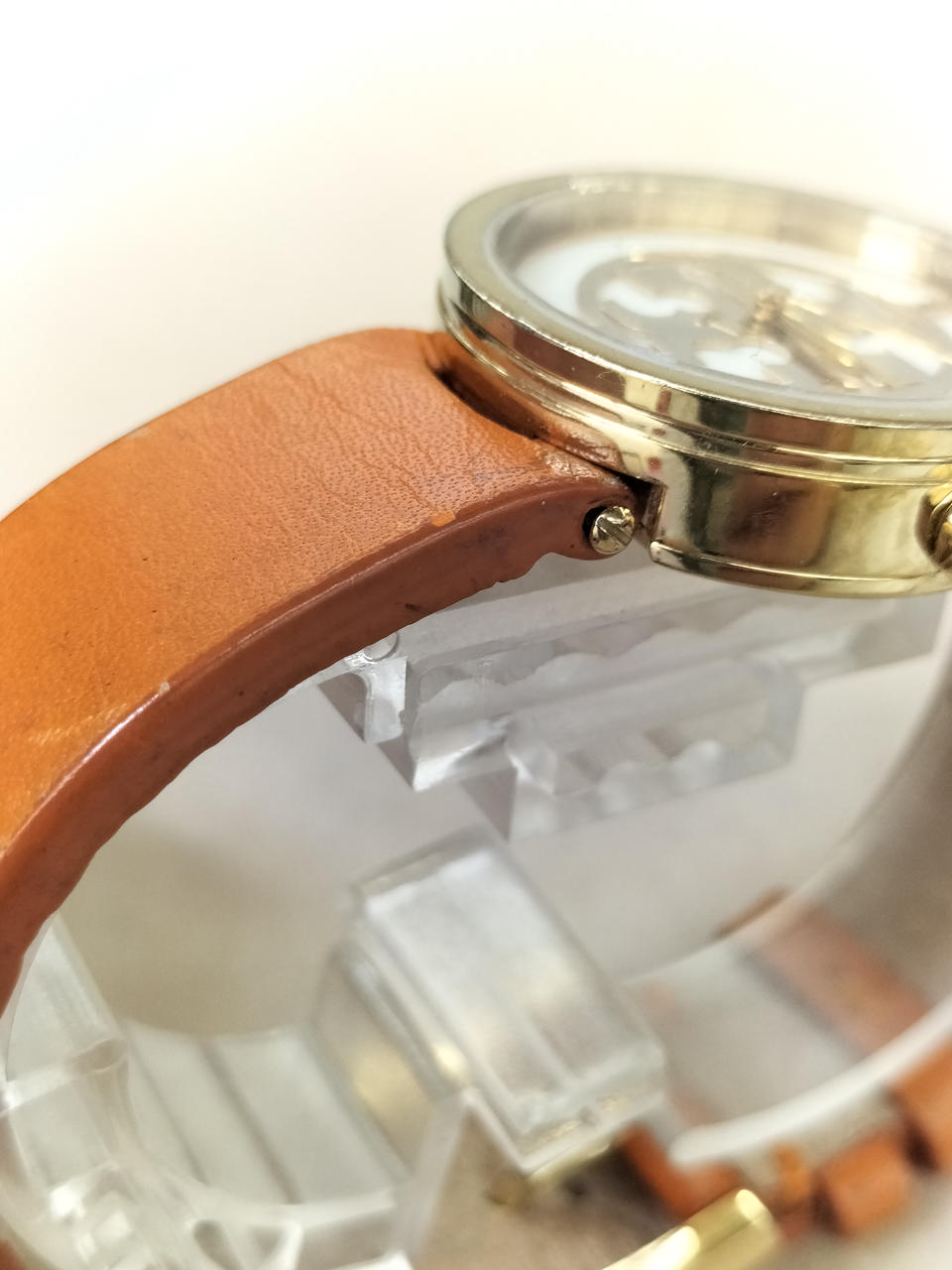 ハンド変色あり