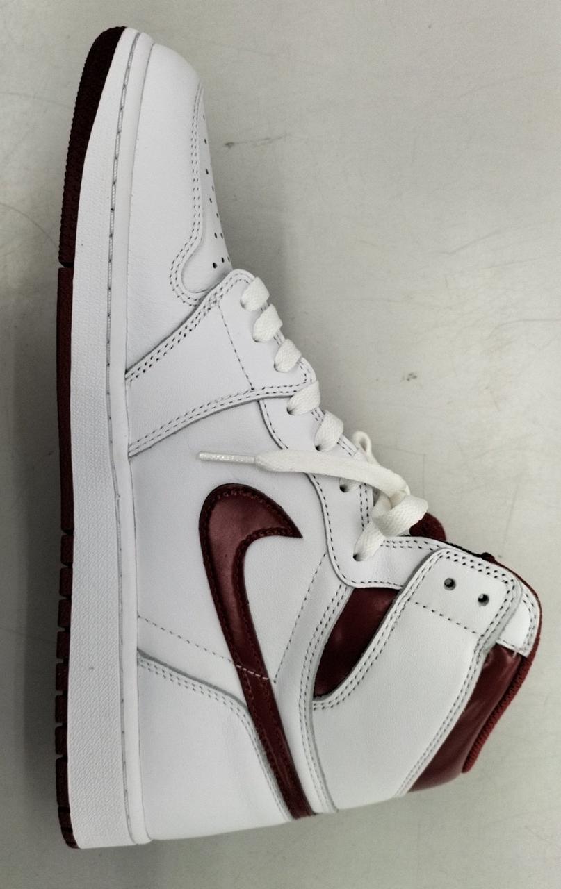 ※実際の色味は1枚目に近いです。