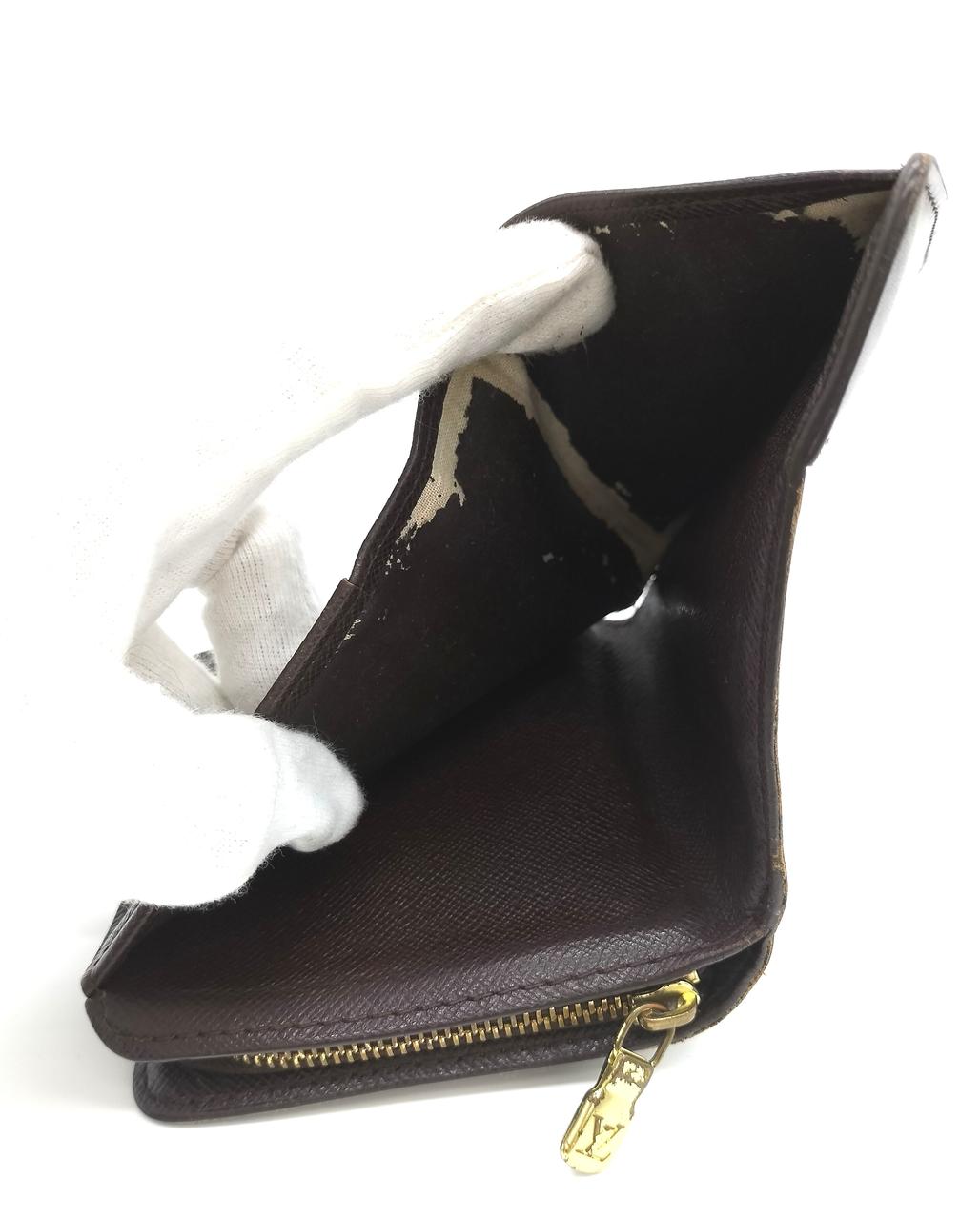 札入れ　剥がれ有り