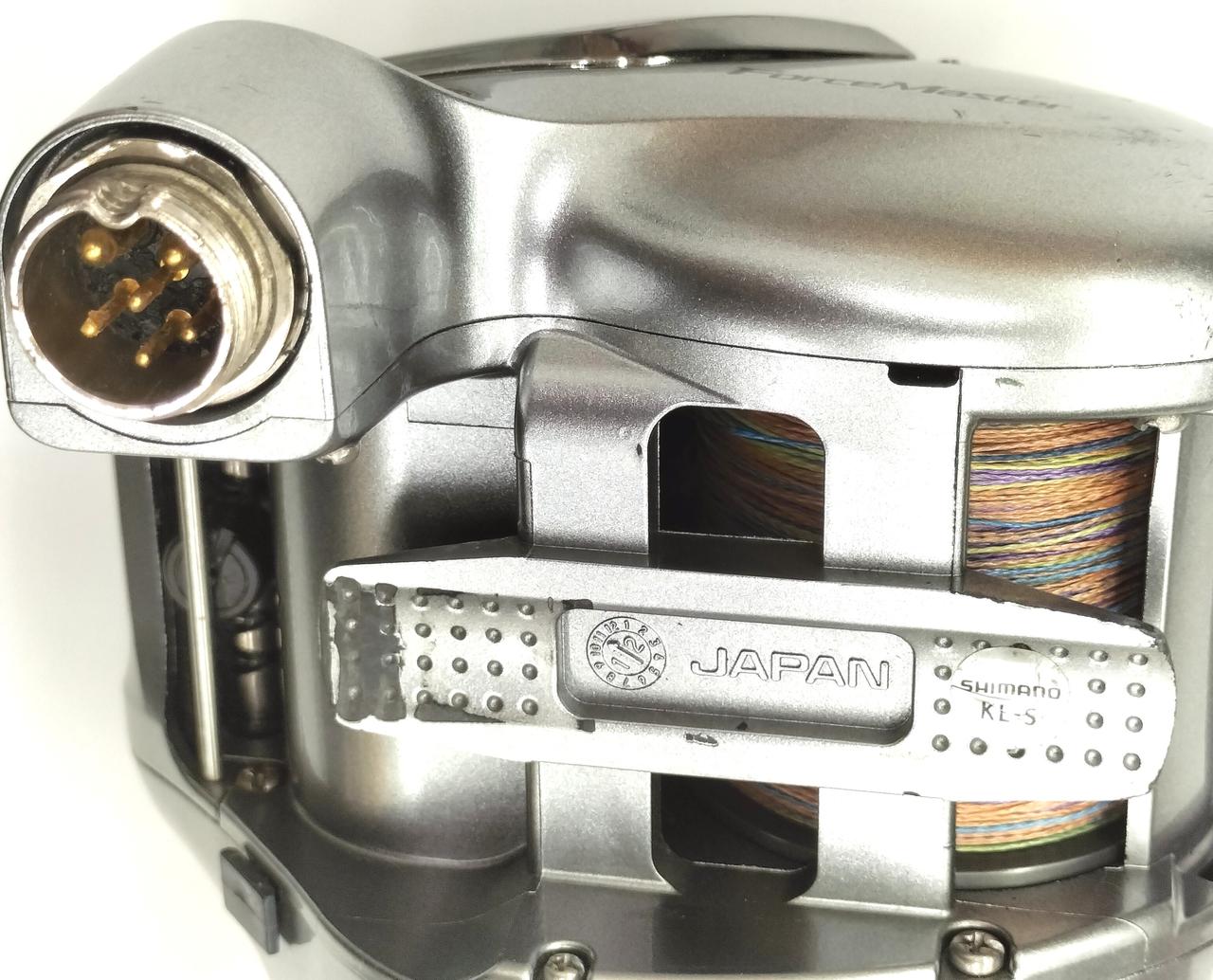 電源カバーなし