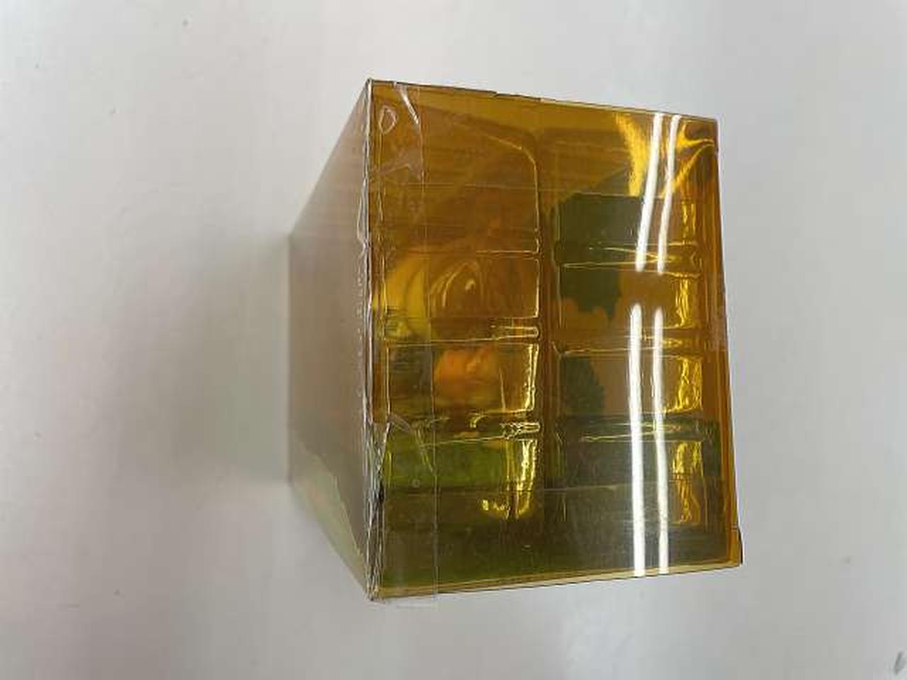 プラスチックケース割れあり