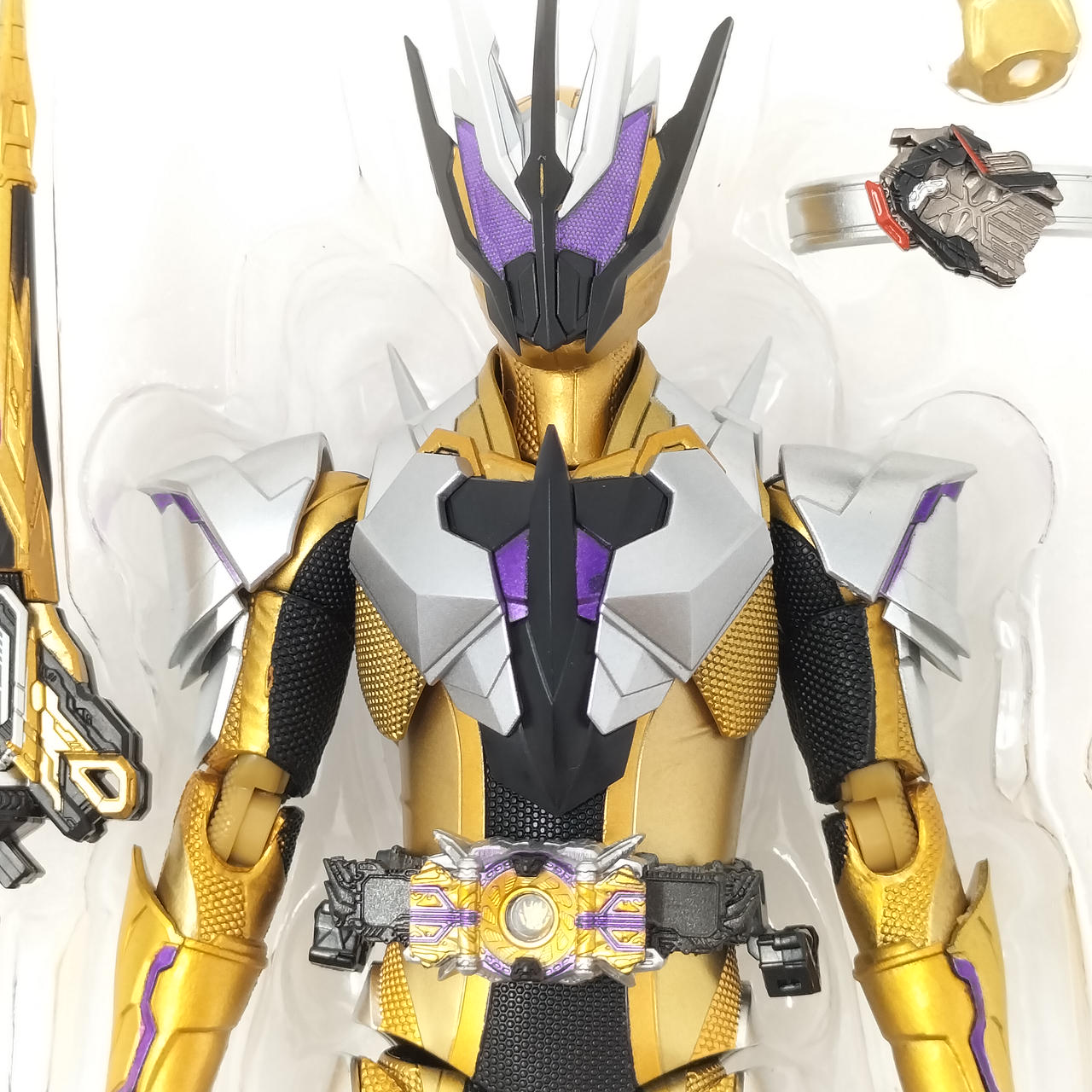 BANDAI - 中古美品 S.H.フィギュアーツ 仮面ライダーサウザー S.H.Figuarts 仮面ライダーサウザー│株式会社BANDAI SPIRITS