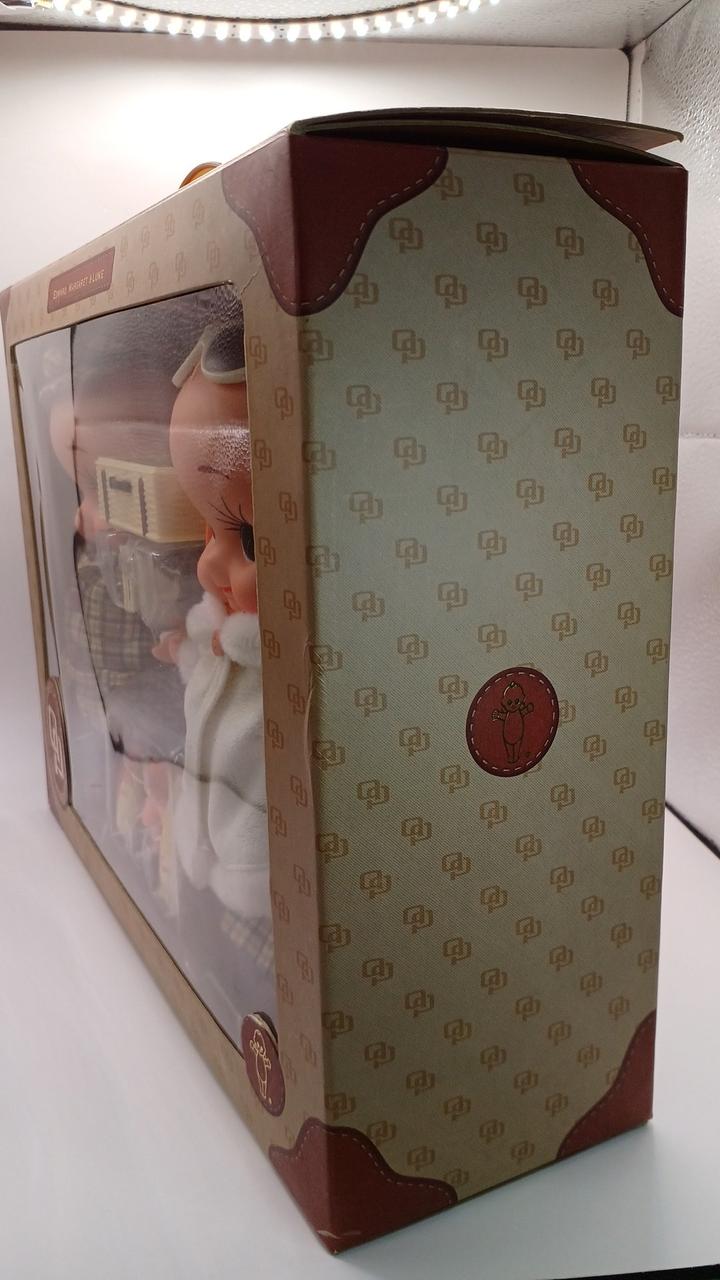 箱に潰れが見られます