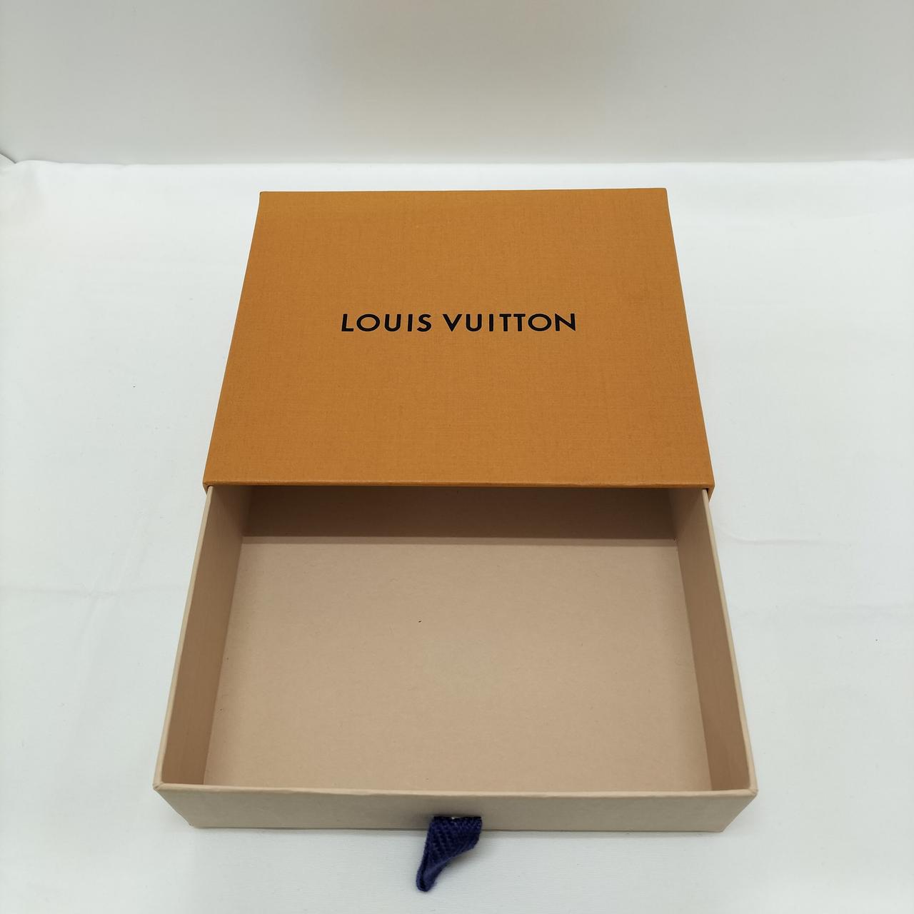 付属品　箱