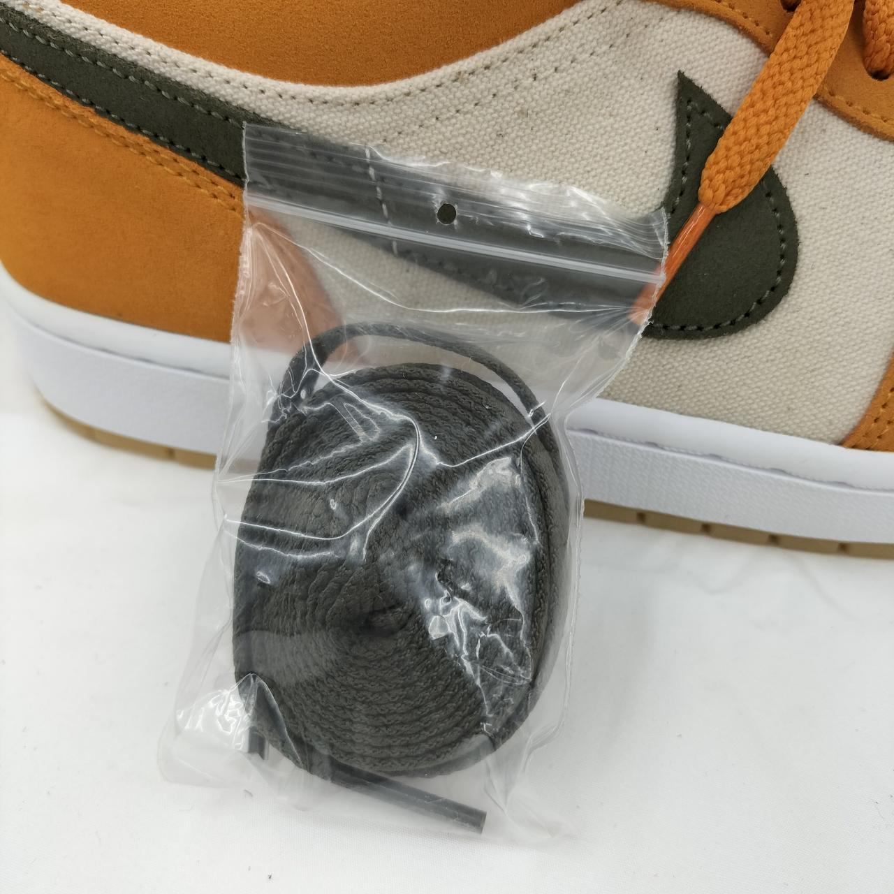 シューレース1色有り