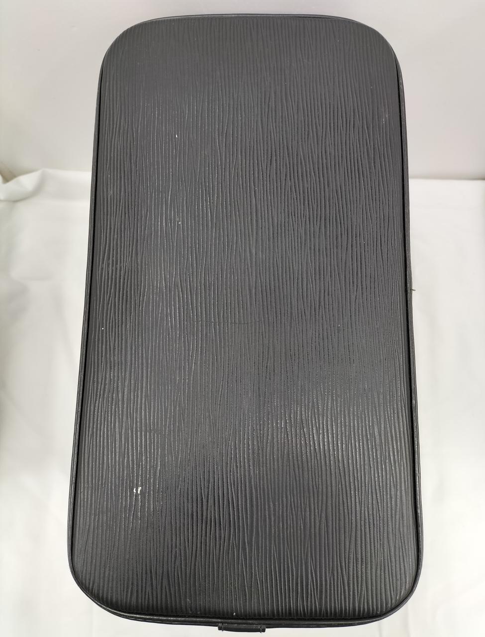 汚れ、キズあり