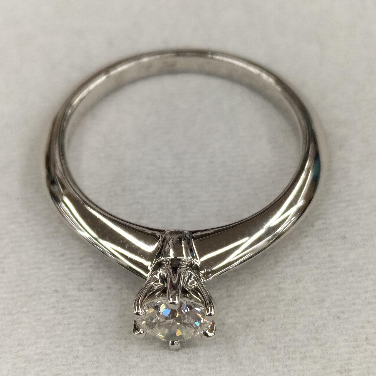 不鮮明にしてますが、
イニシャル入り