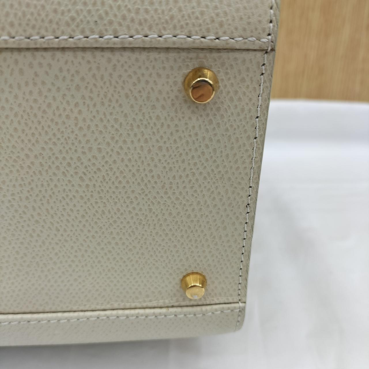 底鋲金具一部スレあります。