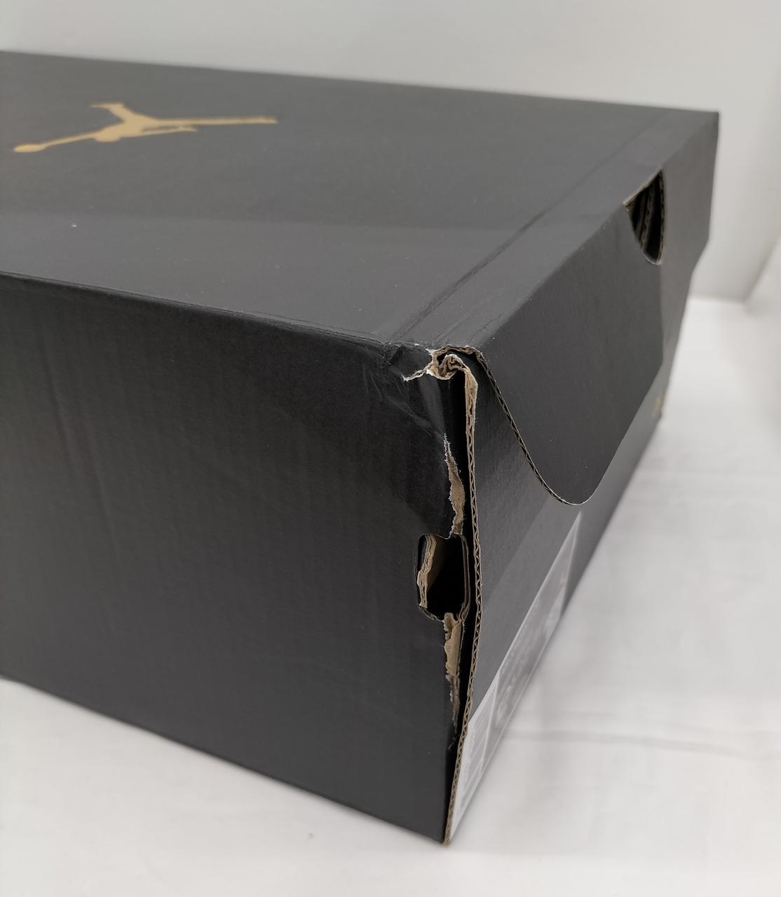 箱破れあり、フタ歪みあり