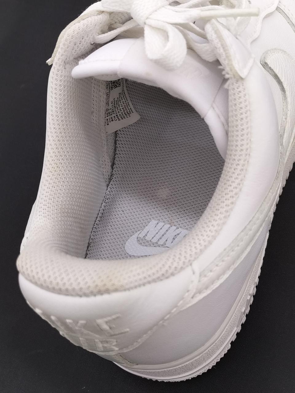 右足履き口、インソール少々汚れあり。