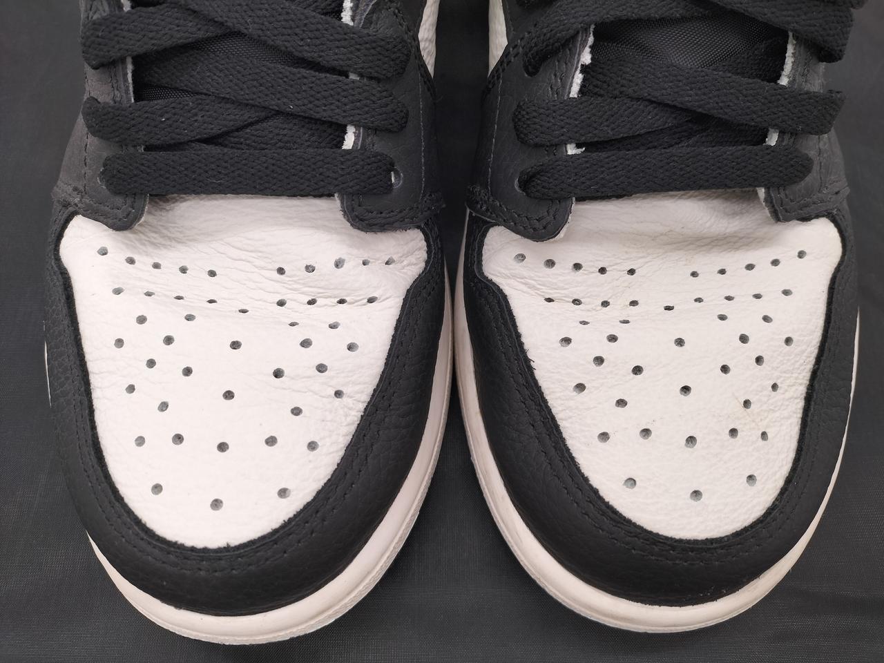 履きジワあります。