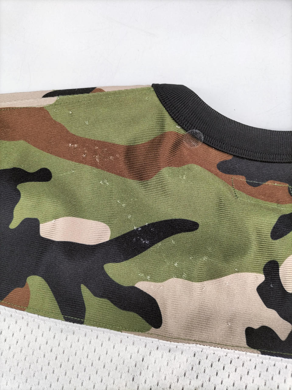 傷あります。(裏側)