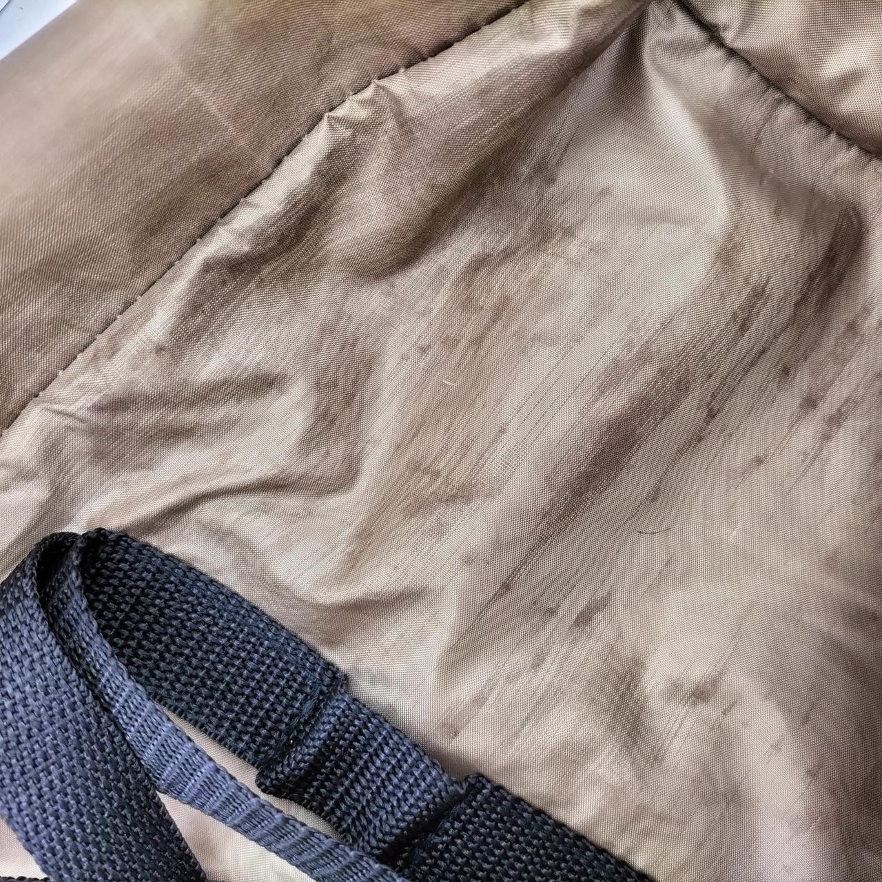 収納袋の汚れです。