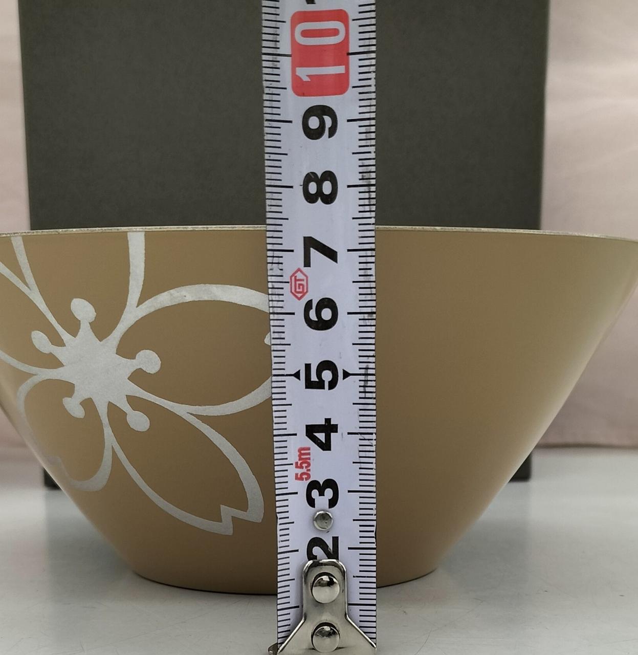 どんぶりの深さは約7.5cmです！