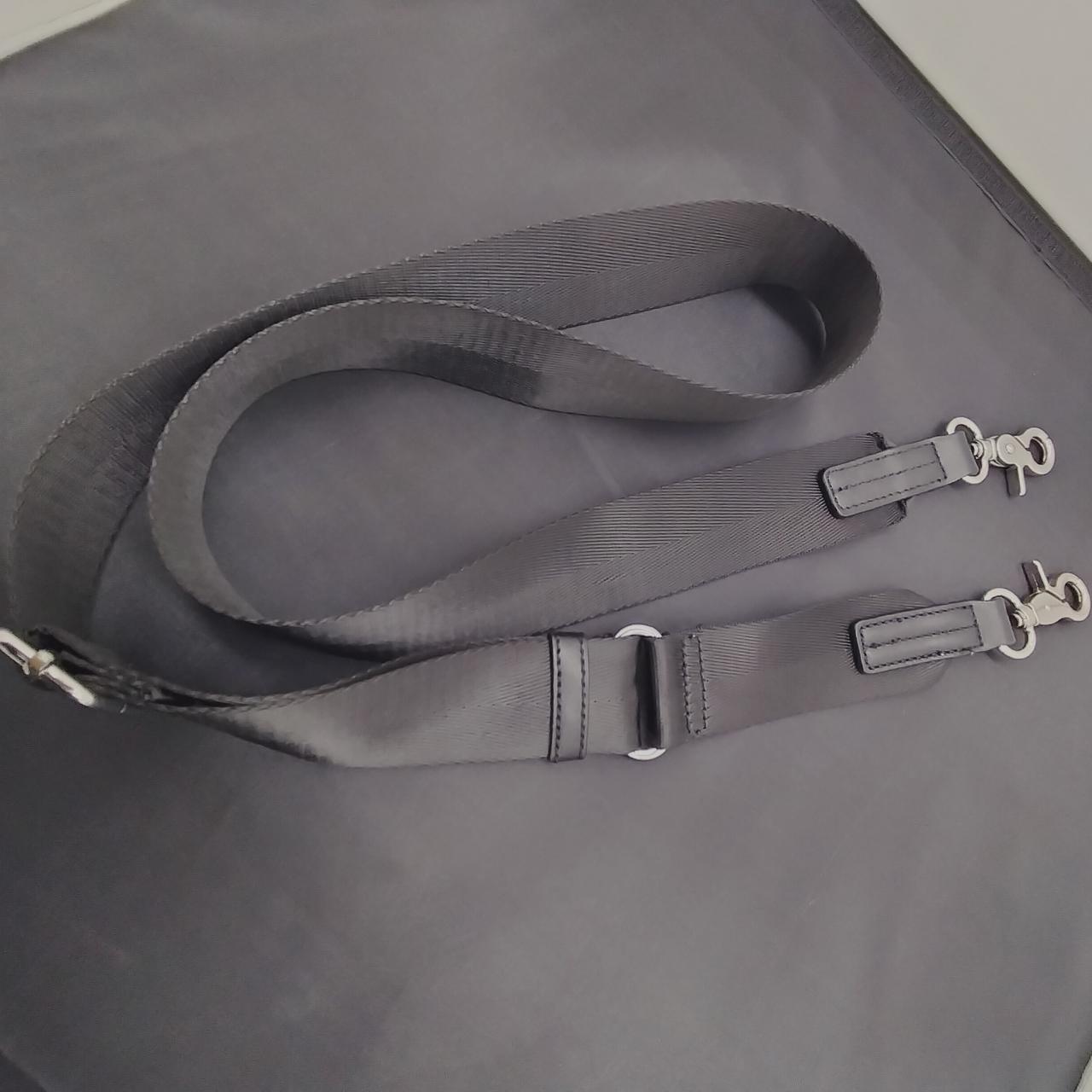 ショルダーベルトは取り外し可能です。