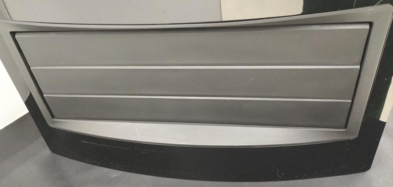 キズあります。