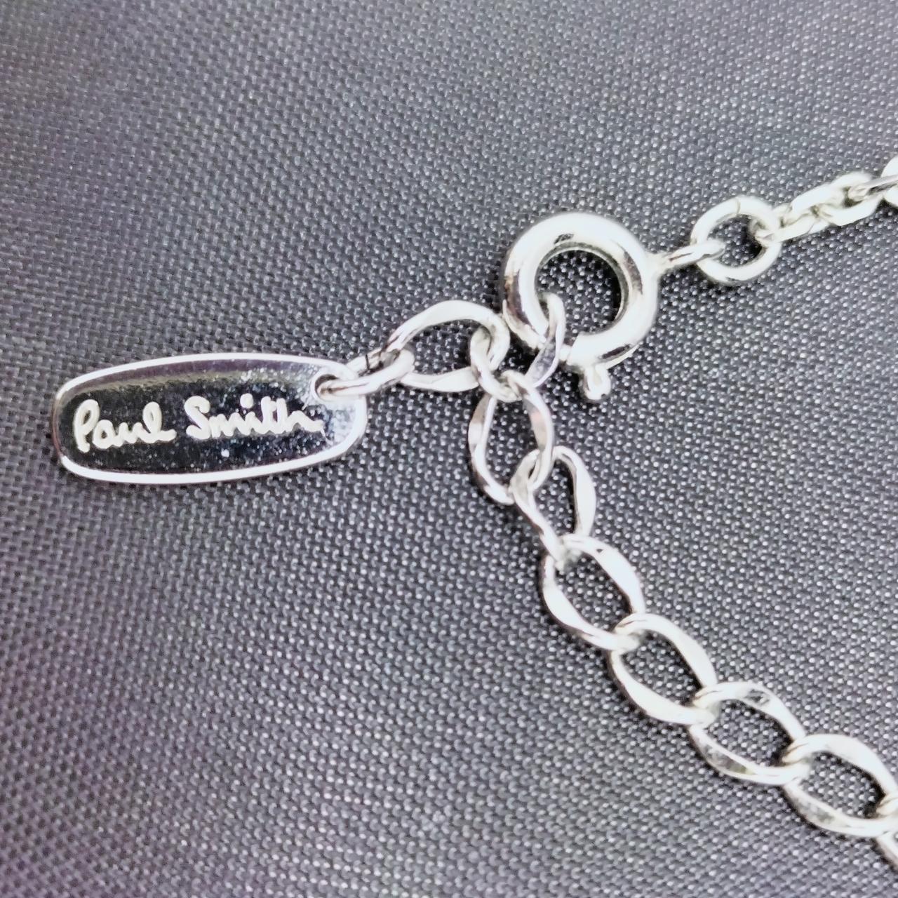 留め具にはPaul Smithプレート