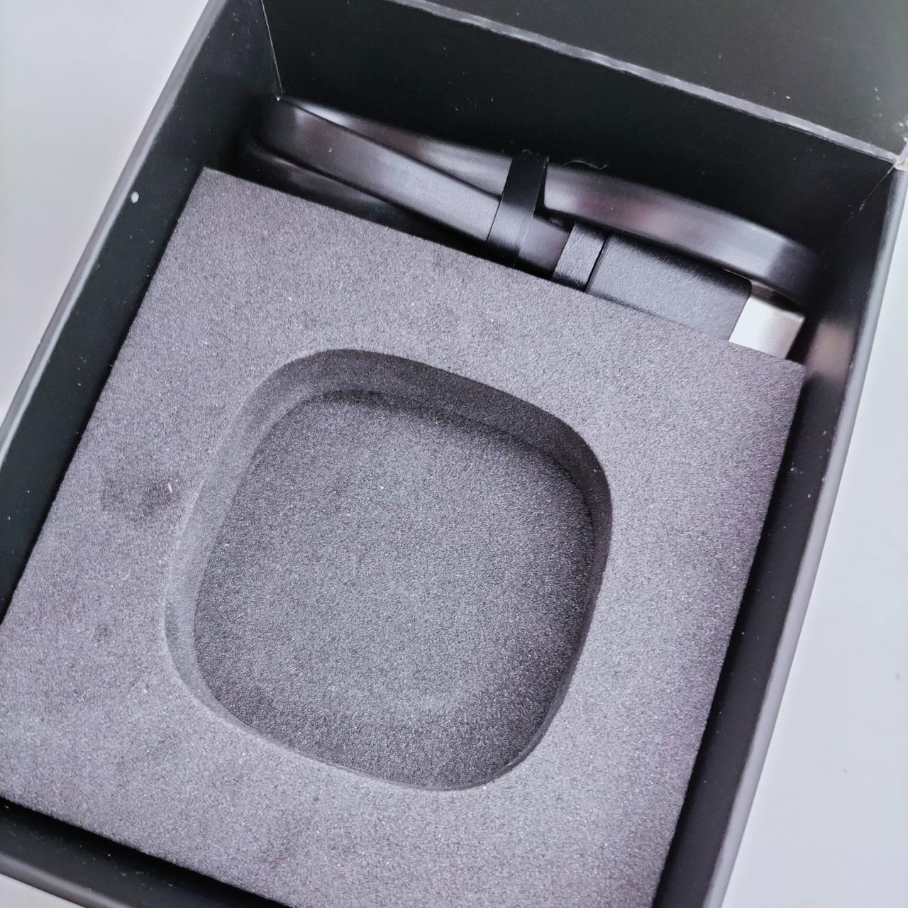 充電器も付いています。