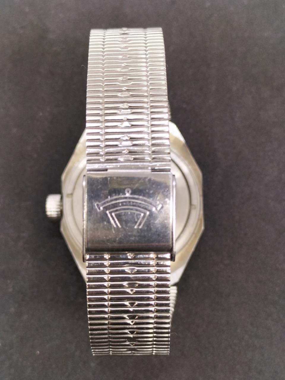 VOSTOK AMPHIBIA|アナログ手巻き|【ハードオフ公式通販】オフモール 