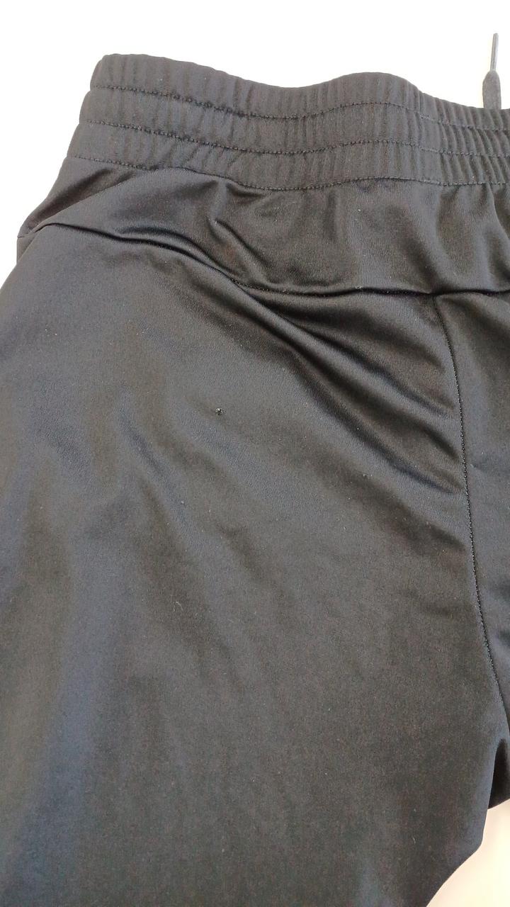 おしり部分に穴あり