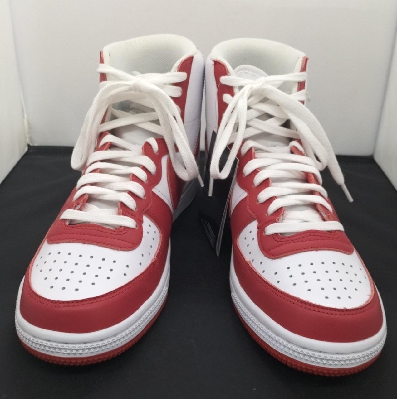 NIKE ハイカットスニーカー NIKE - NIKE ハイカットスニーカーの通販 by セカンドショップ