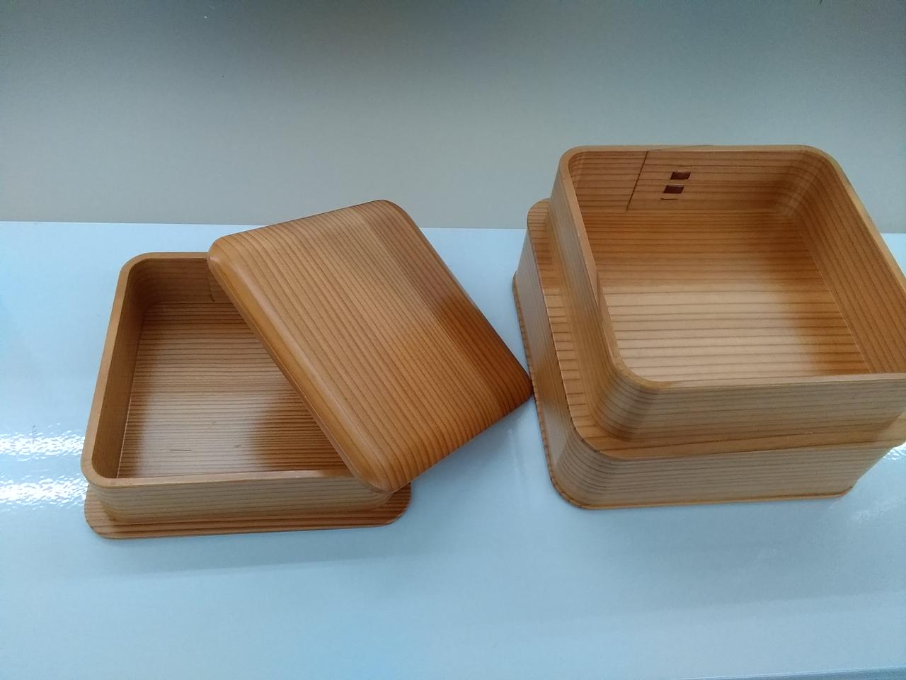 【未使用品】大館工芸社　秋田杉　隅切三段重 重箱 6.5寸 未使用品】大館工芸社 秋田杉 隅切三段重 重箱 未使用