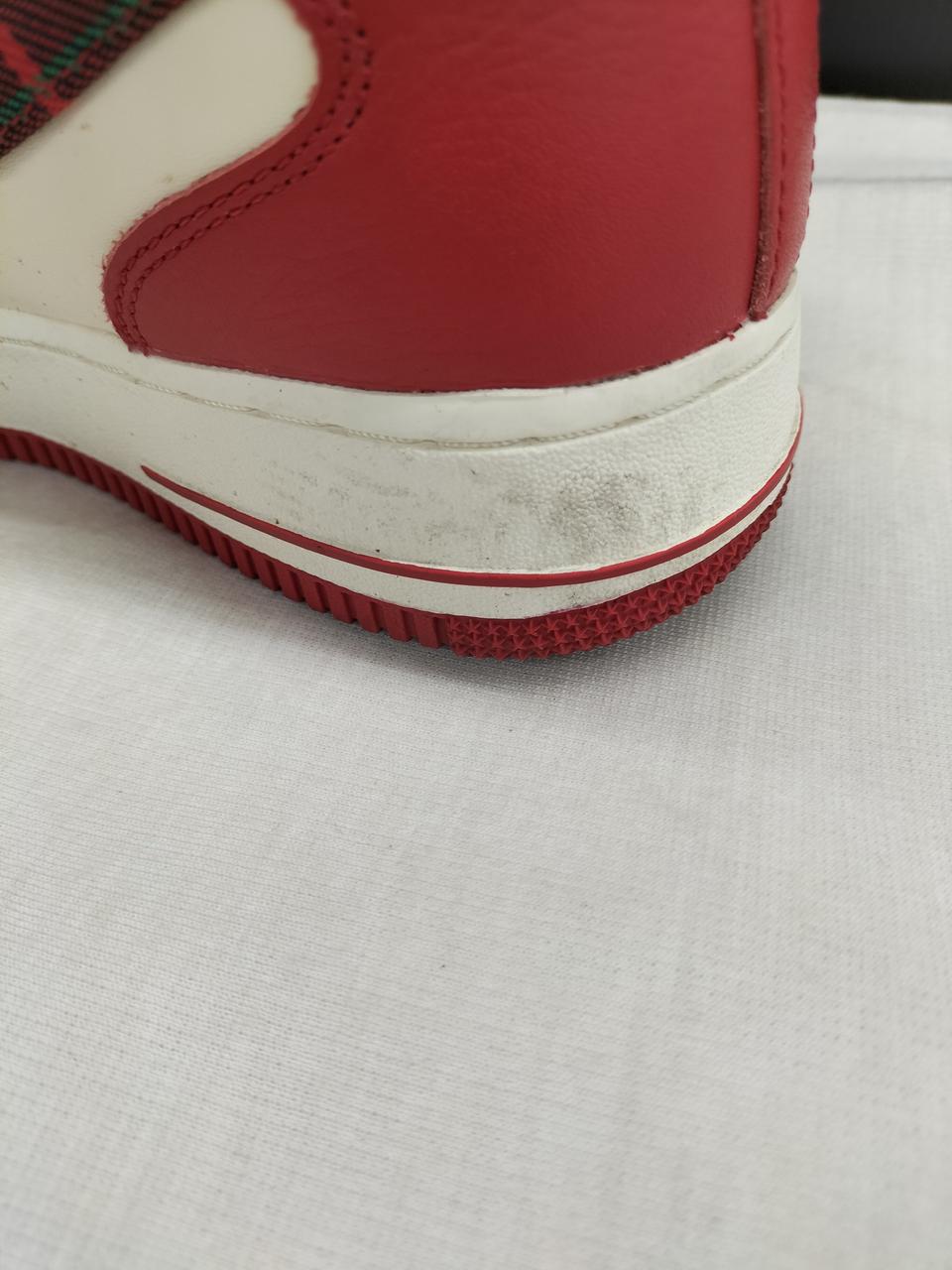 所々キズ、汚れあり