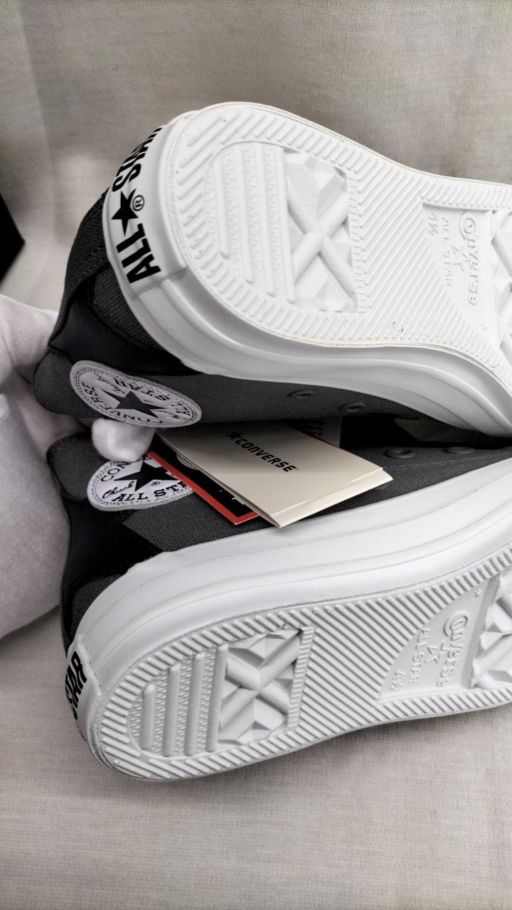お値下げ終了新品タグ付CONVERSE CONS ホワイト ハイカットスニーカー CONVERSE ALL STAR ホワイトハイカットコンバーススニーカー