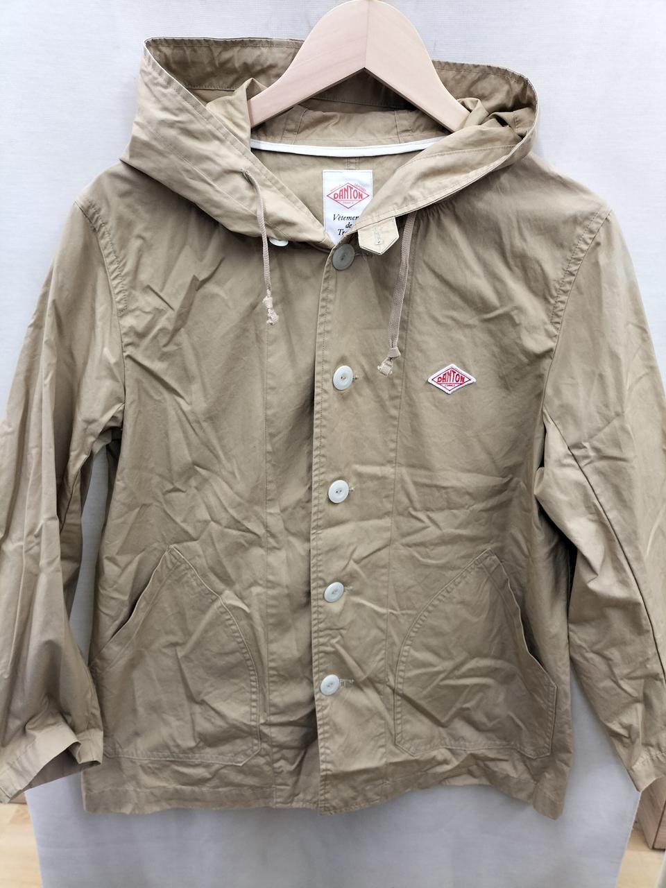 保存しわあり
日本製のお品です。