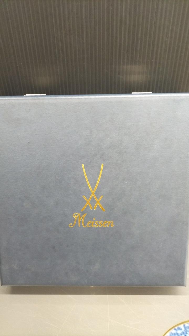 箱の保存状態は良く有りません